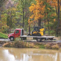 G-Series Compact Track Loaders – 317G