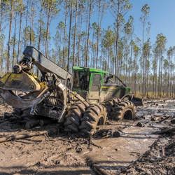 L-Series Grapple Skidders – 648L