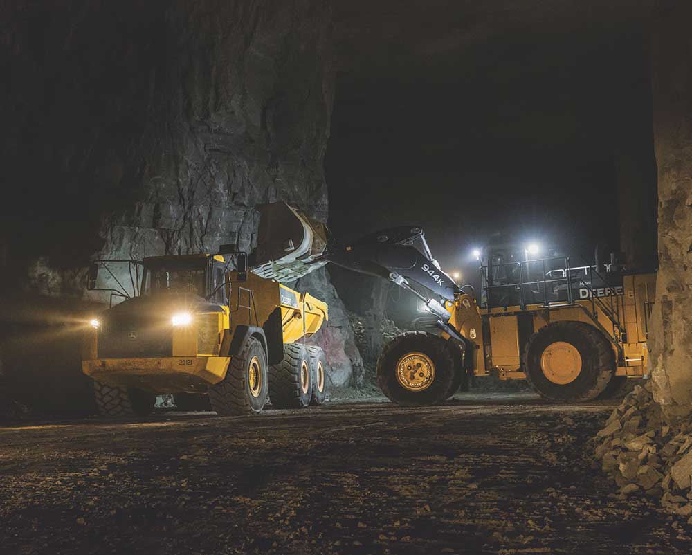 Underground Machines – 944K, 410E