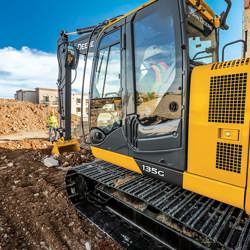 G-Series Excavators – 135G
