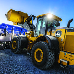 X-Tier Wheel Loaders – 744 X-Tier